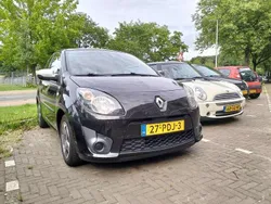 Zwart Gebruikt 2011 Renault Twingo Authentique Hatchback | € 2.050 (Eerlijke prijs)