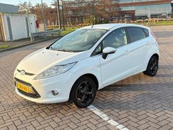 Wit Gebruikt 2009 Ford Fiesta Trend Hatchback | € 4.500 (Eerlijke prijs)