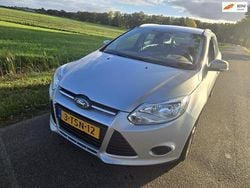 Grijs Gebruikt 2014 Ford Focus Stationwagen | € 5.450 (Eerlijke prijs)