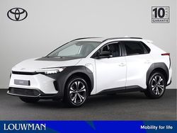 Platinum pearl white parelmoer (licht wit parelmoer) Nieuw 2025 Toyota bZ4X SUV | € 44.250 (Eerlijke prijs)