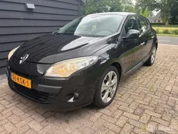 Zwart Gebruikt 2010 Renault Mégane III Dynamique Hatchback | € 3.499 (Goede deal)