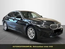 Zwart Gebruikt 2023 BMW 330 M Sport Sedan | € 59.950
