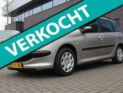 Grijs Gebruikt 2005 Peugeot 206 Stationwagen | € 2.295 (Iets duurder)
