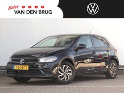 Zwart Gebruikt 2023 VW Polo Life Hatchback | € 20.795 (Eerlijke prijs)