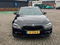 Gebruikt 2016 BMW 318 | € 17.250 (Iets duurder)