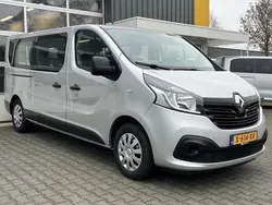Grijs, metallic lak Gebruikt 2018 Renault Trafic Authentique Van | € 26.950