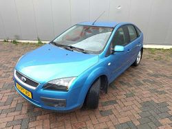 Blauw Gebruikt 2004 Ford Focus Hatchback | € 1.999 (Iets duurder)