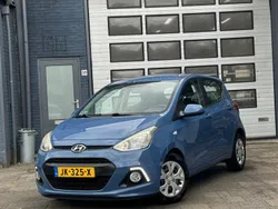 Blauw Gebruikt 2015 Hyundai i10 Comfort Hatchback | € 6.495 (Eerlijke prijs)