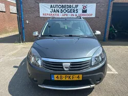 Grijs Gebruikt 2011 Dacia Sandero Stepway Hatchback | € 4.550 (Iets duurder)