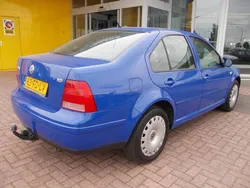 Blauw Gebruikt 2000 VW Bora Comfortline Sedan | € 3.950