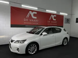 Wit Gebruikt 2012 Lexus CT200h Luxury Line Hatchback | € 12.250 (Eerlijke prijs)