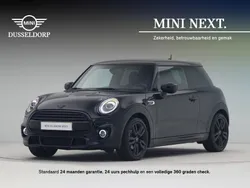 Midnight black (zwart metallic) Gebruikt 2020 Mini Cooper Hatchback | € 21.950 (Duur)