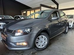 Grijs Gebruikt 2015 VW Polo Sedan | € 9.700 (Goede deal)