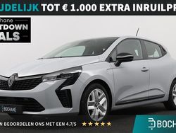 Grijs Gebruikt 2023 Renault Clio V Evolution Hatchback | € 22.695 (Eerlijke prijs)