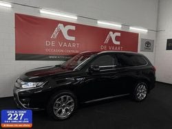 Zwart Gebruikt 2015 Mitsubishi Outlander Edition SUV | € 13.999 (Eerlijke prijs)