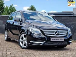 Zwart Gebruikt 2012 Mercedes B180 Ambition MPV | € 8.949 (Eerlijke prijs)