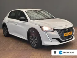 Wit Gebruikt 2022 Peugeot e-208 Active Hatchback | € 16.395 (Goede deal)
