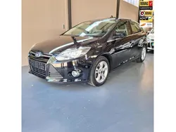 Zwart Gebruikt 2012 Ford Focus Titanium Hatchback | € 6.250 (Eerlijke prijs)