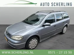 Grijs, metallic lak Gebruikt 2004 Opel Astra Essentia Stationwagen | € 750 (Goede deal)
