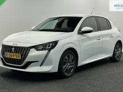 Wit, metallic lak Gebruikt 2021 Peugeot 208 Active Hatchback | € 12.500 (Goede deal)