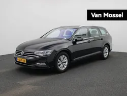 Zwart Gebruikt 2022 VW Passat Business Stationwagen | € 25.900 (Eerlijke prijs)