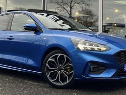 Blauw Gebruikt 2019 Ford Focus ST-Line Hatchback | € 16.450 (Eerlijke prijs)