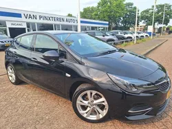 Zwart Gebruikt 2021 Opel Astra Edition Hatchback | € 13.750 (Eerlijke prijs)