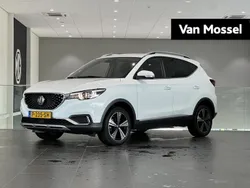 Wit Gebruikt 2020 MG ZS Luxury Sedan | € 14.995 (Eerlijke prijs)