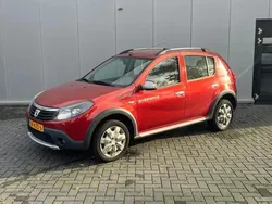 Rood Gebruikt 2010 Dacia Sandero Stepway Hatchback | € 4.400 (Iets duurder)