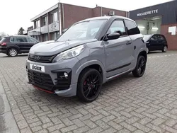 Grijs, andere lak Nieuw 2024 Ligier JS60 Hatchback | € 21.790