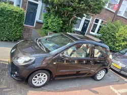 Zwart Gebruikt 2011 Renault Twingo Authentique Hatchback | € 2.100 (Eerlijke prijs)