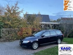 Blauw (metallic) Gebruikt 2010 Volvo V70 Stationwagen | € 6.450 (Eerlijke prijs)