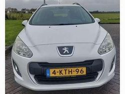 Wit Gebruikt 2013 Peugeot 308 Access MPV | € 2.995
