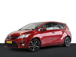 Rood Gebruikt 2017 Toyota Verso Edition MPV | € 13.950 (Goede deal)