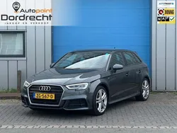 Grijs, metallic lak Gebruikt 2019 Audi A3 Sportback S-Line Hatchback | € 21.795 (Eerlijke prijs)