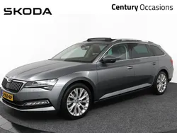 Grijs Gebruikt 2023 Skoda Superb Business Line Stationwagen | € 33.995