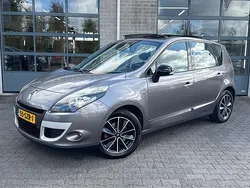Grijs, metallic lak Gebruikt 2012 Renault Scénic III Bose Edition MPV | € 7.450 (Eerlijke prijs)