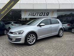 Grijs Gebruikt 2015 VW Golf VII Business Hatchback | € 11.919 (Eerlijke prijs)