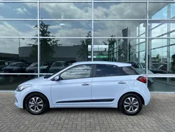 Blauw Gebruikt 2019 Hyundai i20 Premium Hatchback | € 14.850 (Iets duurder)