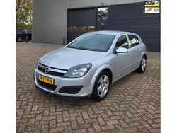 Grijs Gebruikt 2007 Opel Astra Edition Hatchback | € 2.295 (Eerlijke prijs)