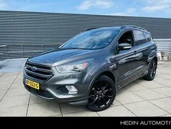 Grijs Gebruikt 2017 Ford Kuga ST-Line SUV | € 17.795 (Eerlijke prijs)