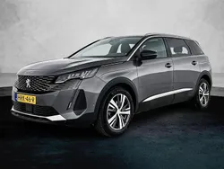 Grijs Gebruikt 2022 Peugeot 5008 Allure MPV | € 29.895 (Iets duurder)