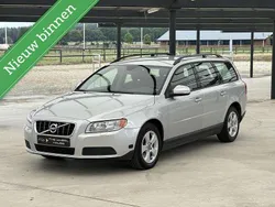Zilver Gebruikt 2009 Volvo V70 Momentum Stationwagen | € 10.950 (Super prijs)