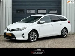 Wit Gebruikt 2013 Toyota Auris Touring Sports Stationwagen | € 5.950 (Goede deal)