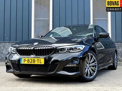 Zwart Gebruikt 2022 BMW 320 M Sport Sedan | € 35.950 (Eerlijke prijs)