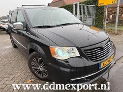 Zwart Gebruikt 2015 Lancia Voyager Platinum MPV | € 7.450