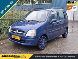 Blauw Gebruikt 2003 Opel Agila Color Edition Hatchback | € 999 (Eerlijke prijs)