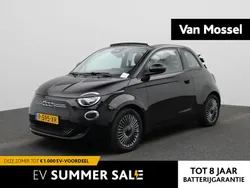 Zwart Gebruikt 2022 Fiat 500e Icon Cabriolet | € 17.900 (Eerlijke prijs)