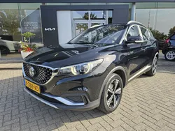 Zwart Gebruikt 2021 MG ZS Luxury Sedan | € 27.950