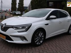 Wit Gebruikt 2016 Renault Mégane GT Line GT-Line Hatchback | € 9.950 (Eerlijke prijs)
